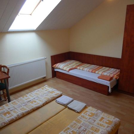 Penzion Kaplna Room photo